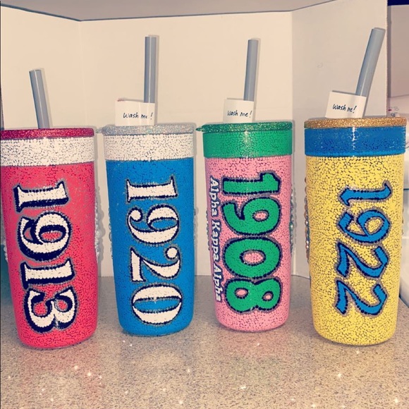 Meet your Posher, Lakesha. - Picture 3 of 3